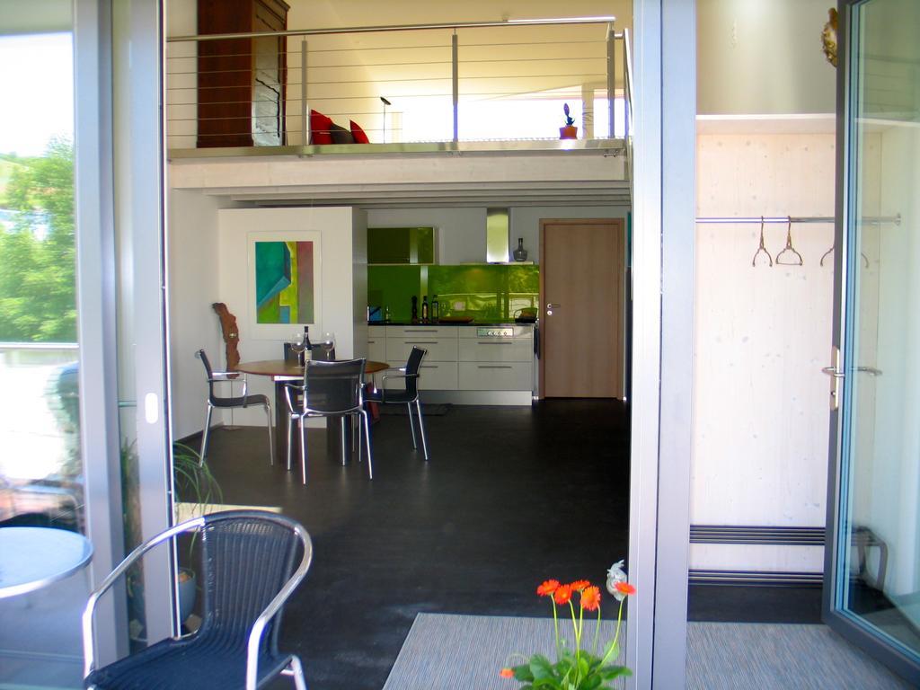 Apartamento Artist'S Loft Zur Maloya Ormalingen Habitación foto