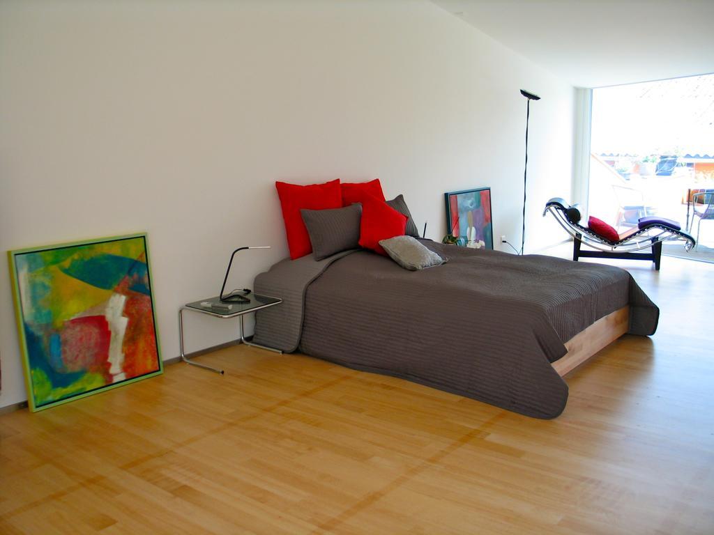 Apartamento Artist'S Loft Zur Maloya Ormalingen Habitación foto